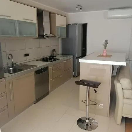 Ena Apartmán Kukuljanovo
